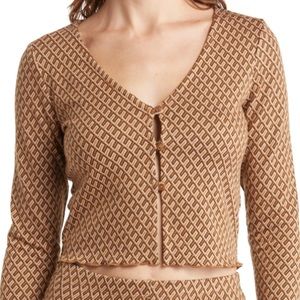 Long sleeve crop top